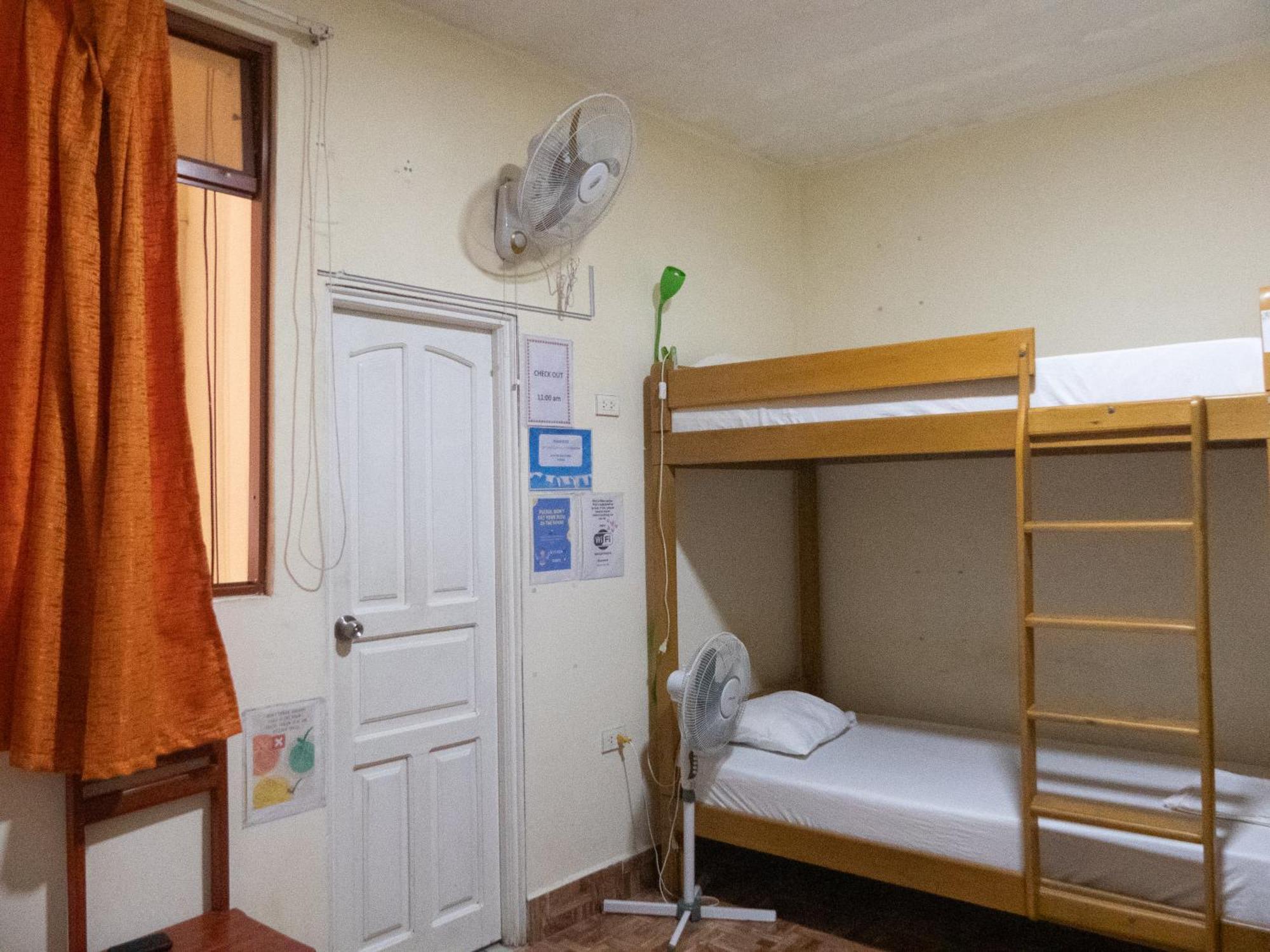 Moicca Youth Hostel Ικίτος Δωμάτιο φωτογραφία